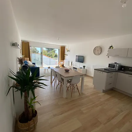 Appartement Cosy à 100m De La *